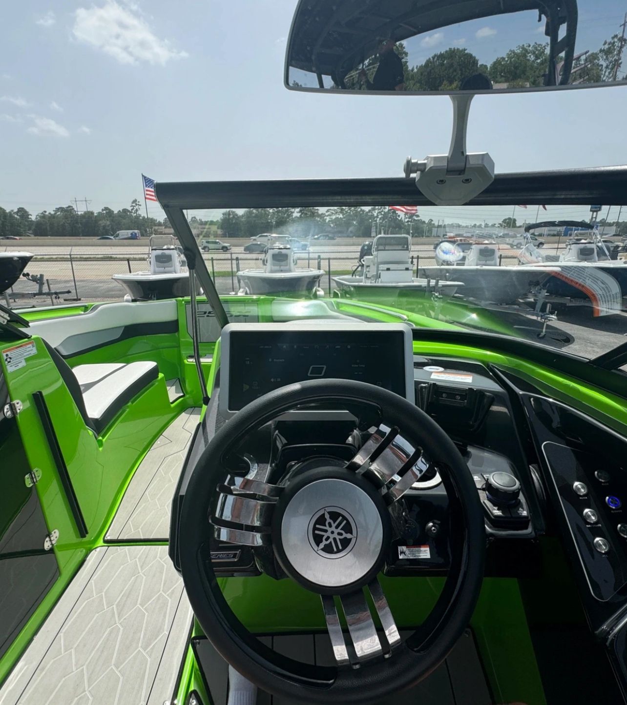 2022 Yamaha Boats 255XD - 3