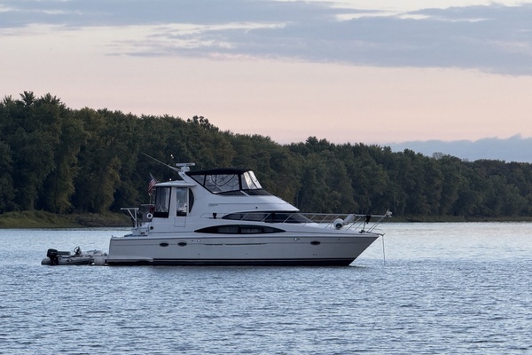 2005 Carver 444 Motor Yacht