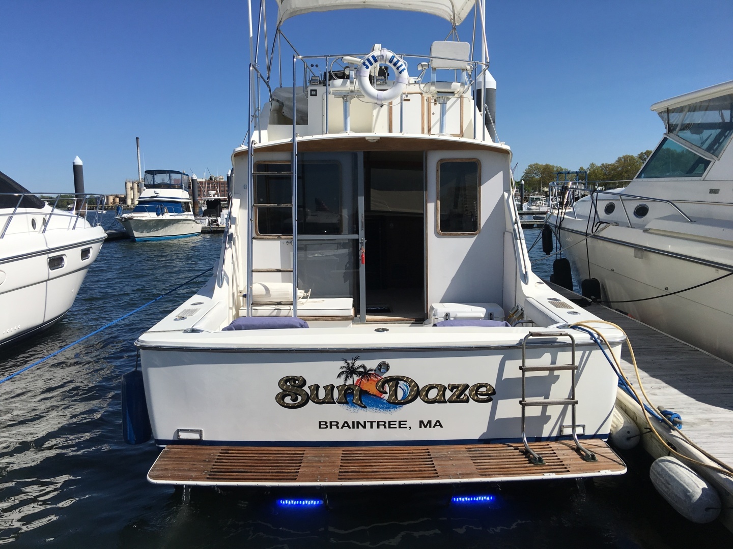 1985 Bertram Flybridge Cruiser - Image 5