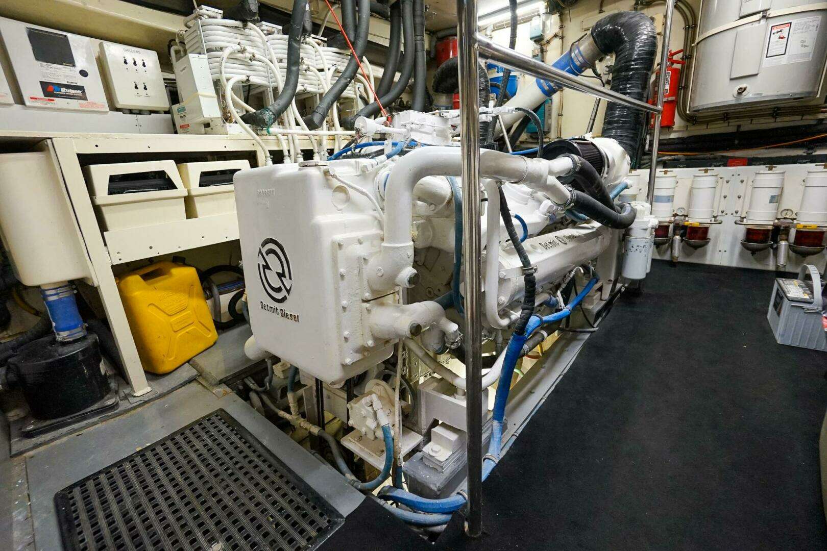1989 Hatteras 80 Cockpit Motor Yacht - Image 56
