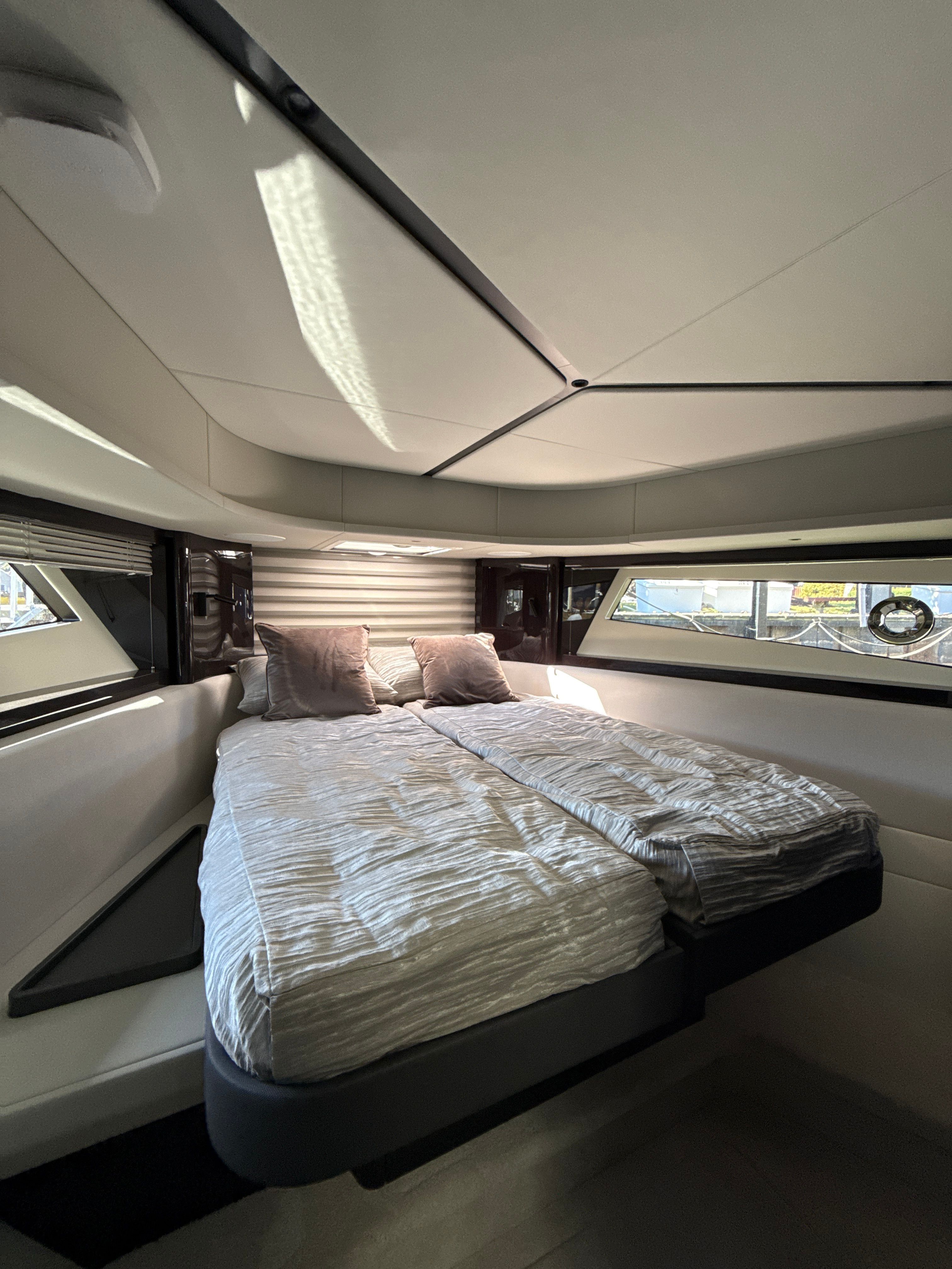 2026 Sunseeker Predator 55 - 9