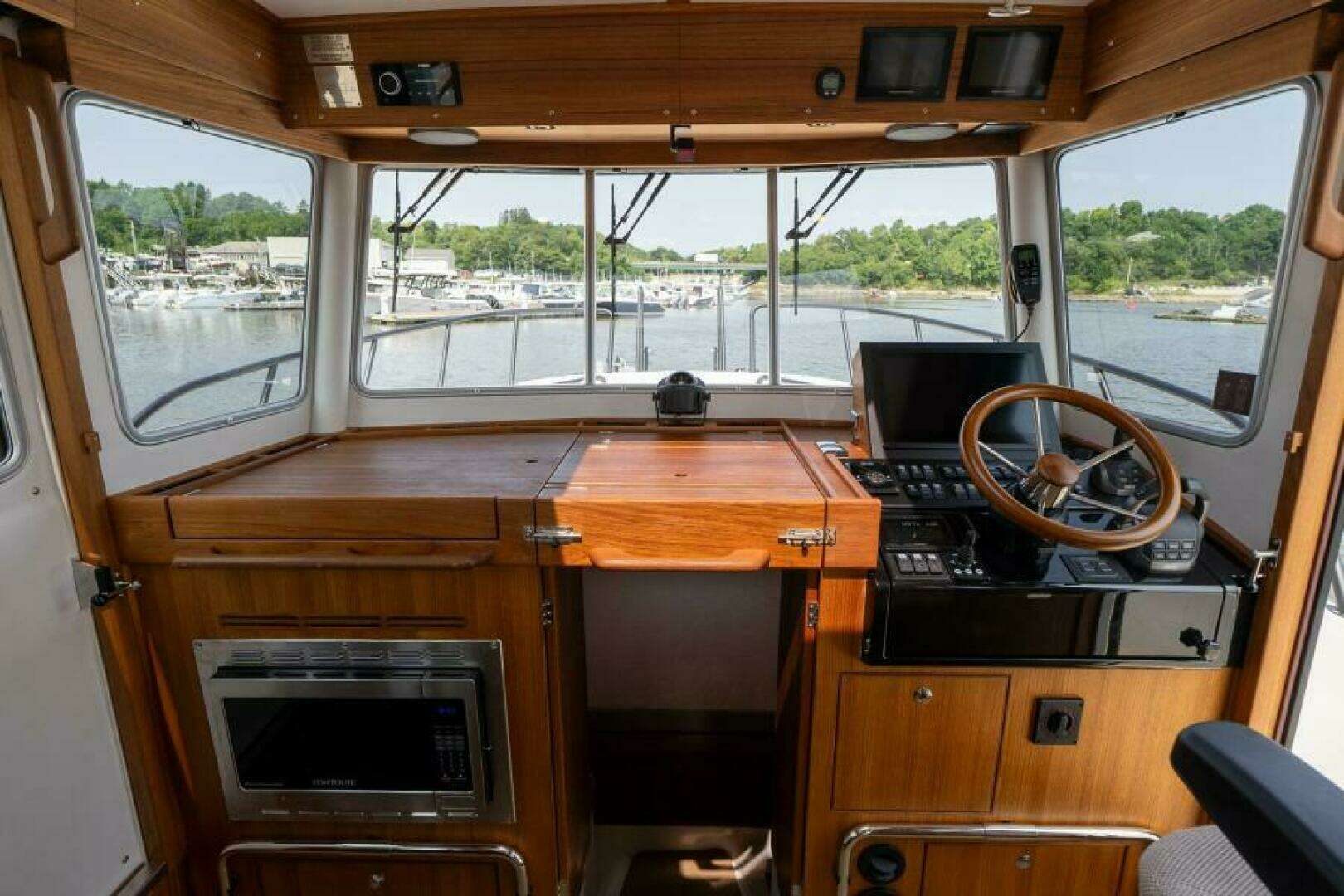 2027 Targa 32 - Image 38
