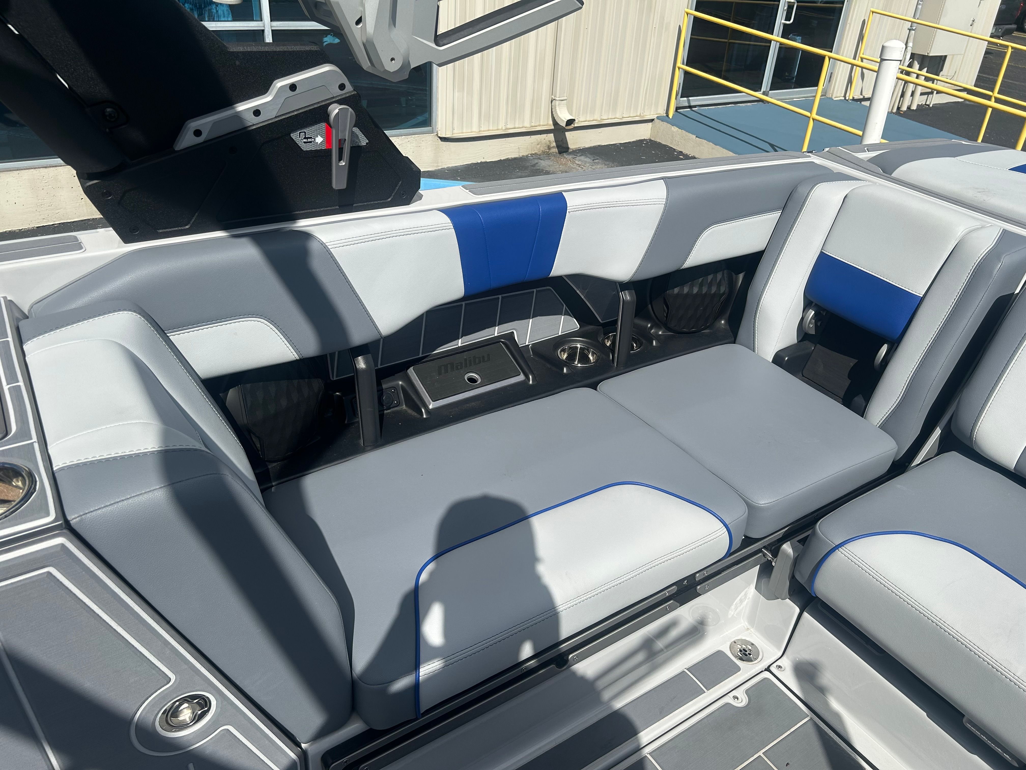 2024 MALIBU 24 MXZ - Image 13
