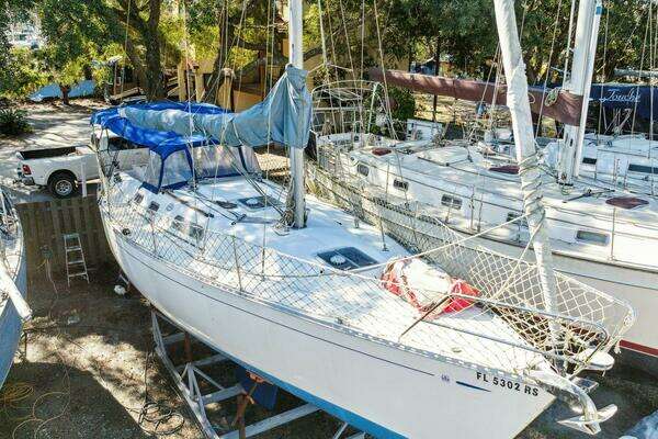 1998 Dufour 35 Classic