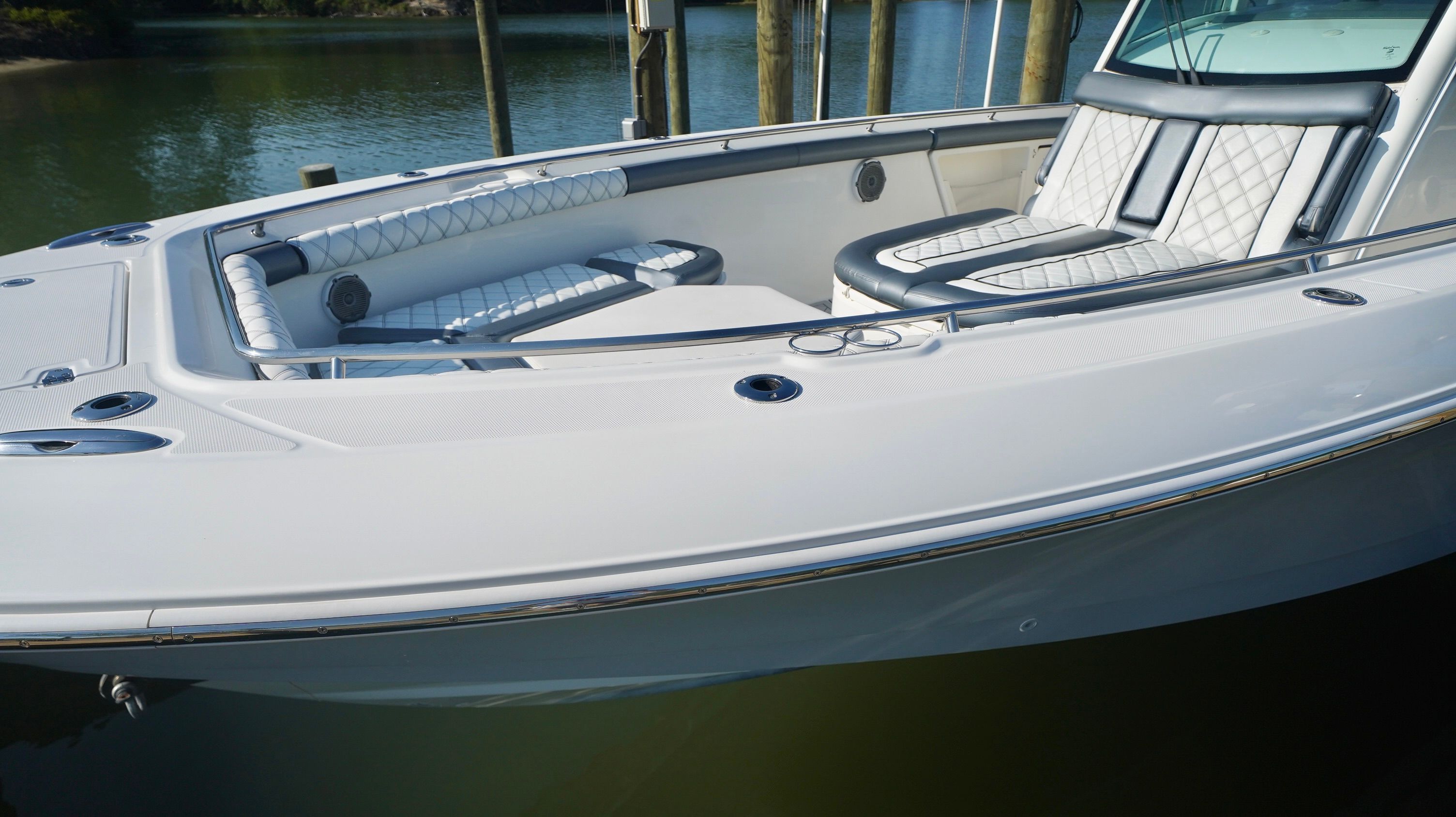 2013 Boston Whaler 350 Outrage - 160