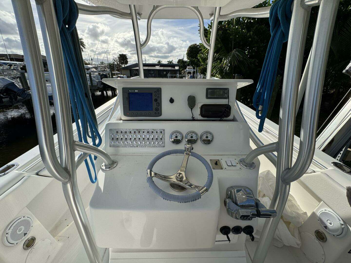 2006 Palmetto 33 Adventure - Image 3