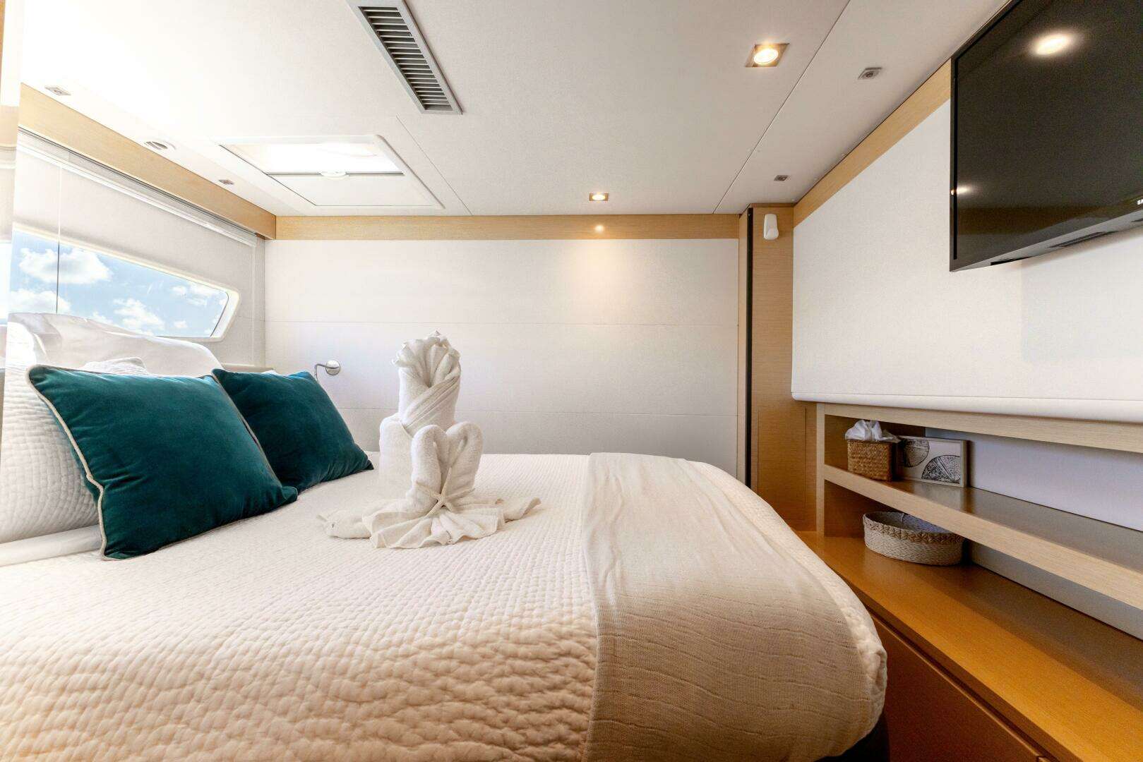 2017 Fountaine Pajot Victoria 67 - Image 49