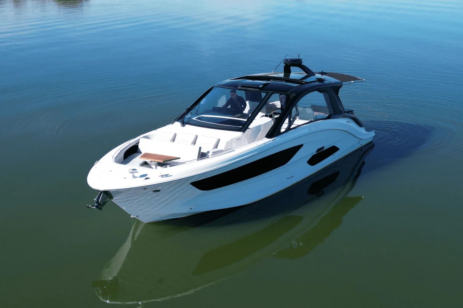 2025 Sea Ray Sundancer 370 - 4