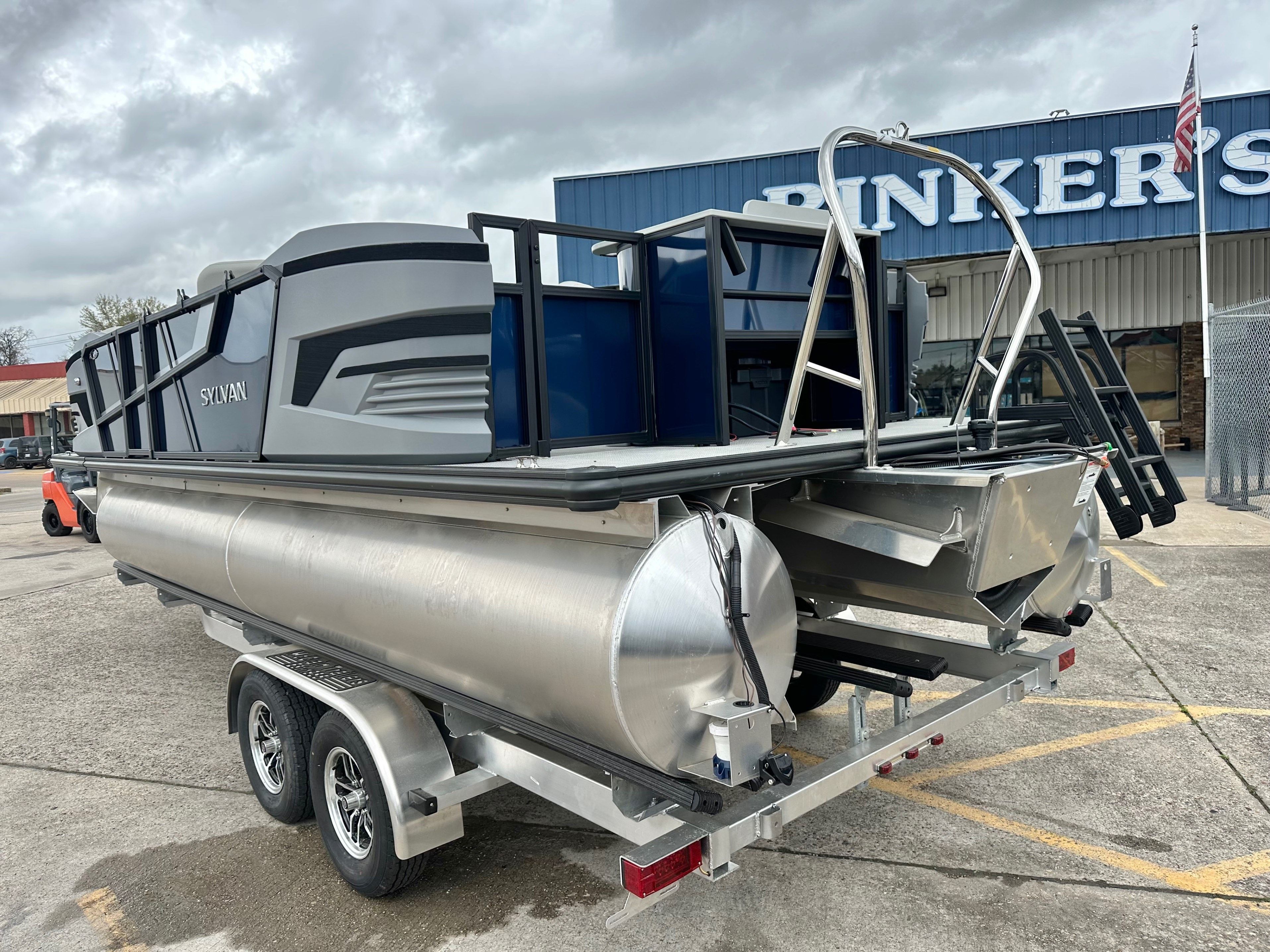 2026 Sylvan R22 Party Fish - 3