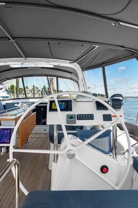 2016 Beneteau Oceanis 60 - 11