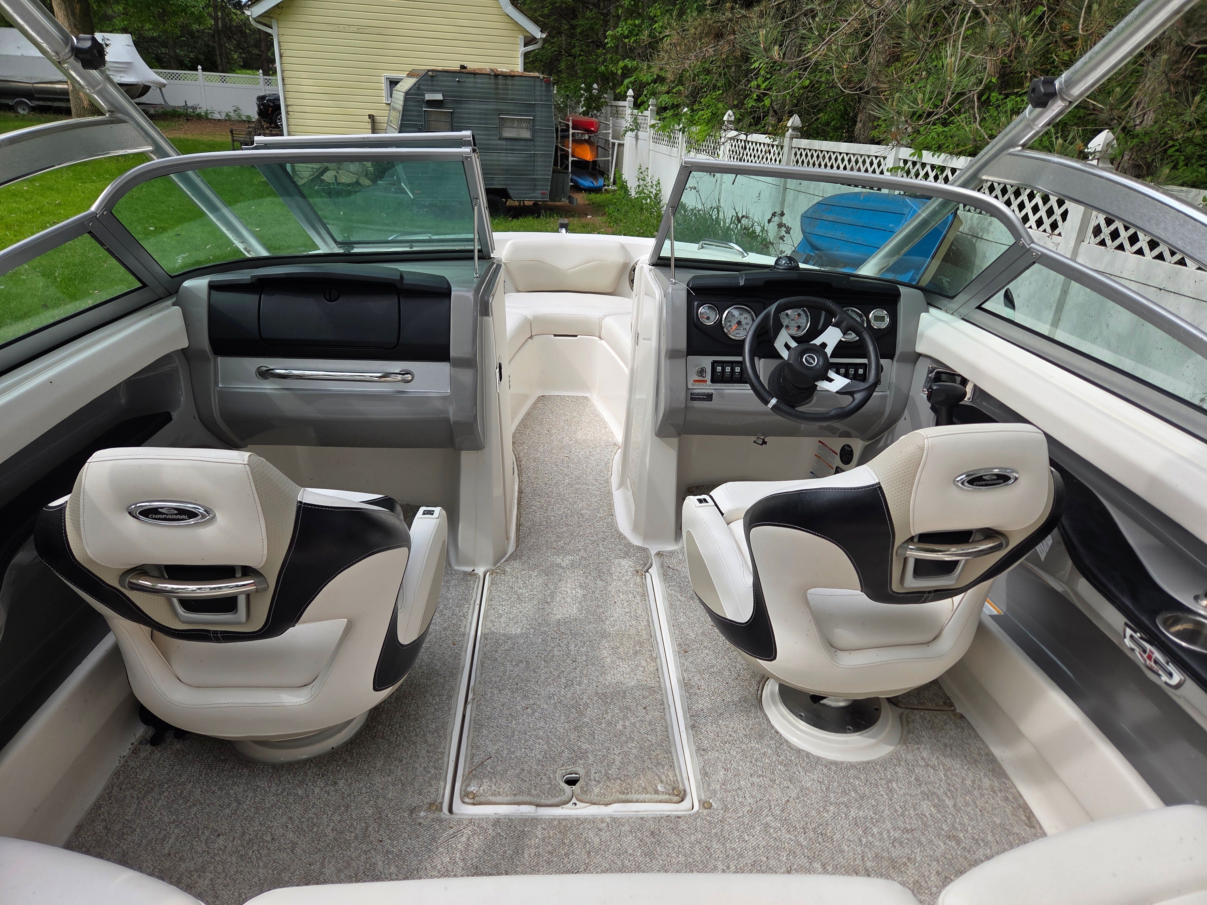 2012 Chaparral Venture TL - 3