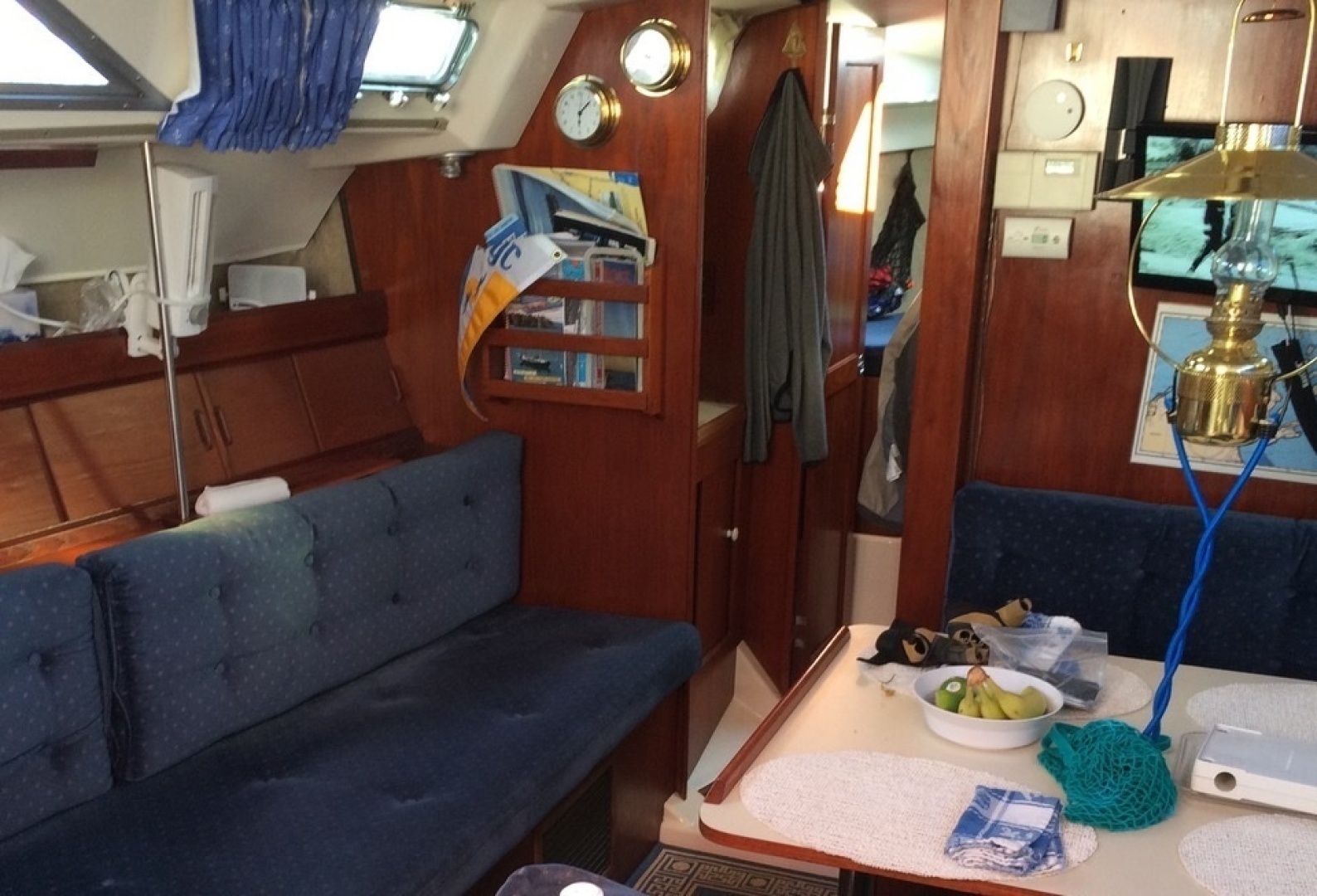 1983 Hunter 34 - Image 14