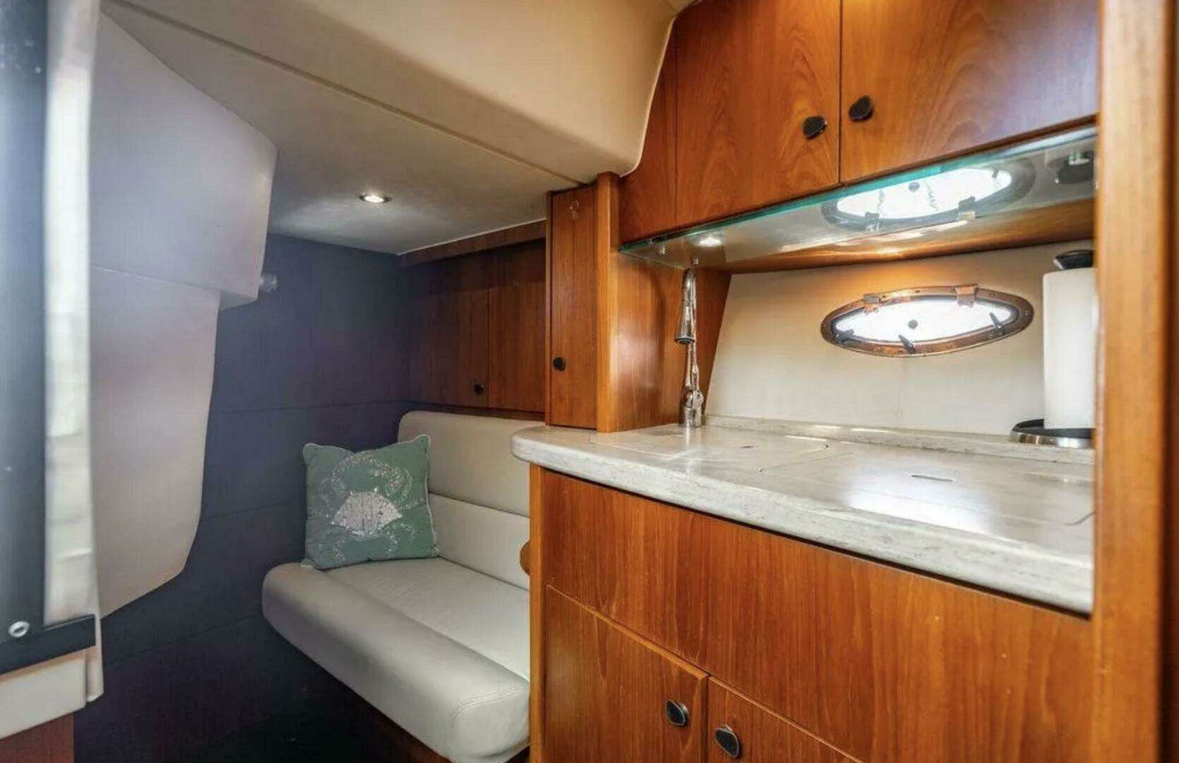 2013 Tiara Yachts 36 Coronet - Image 5