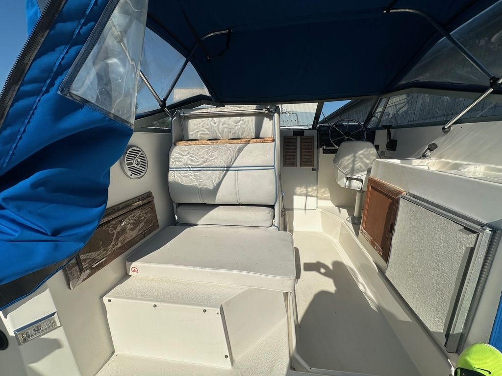 1987 Bayliner 21 Trophy - 8