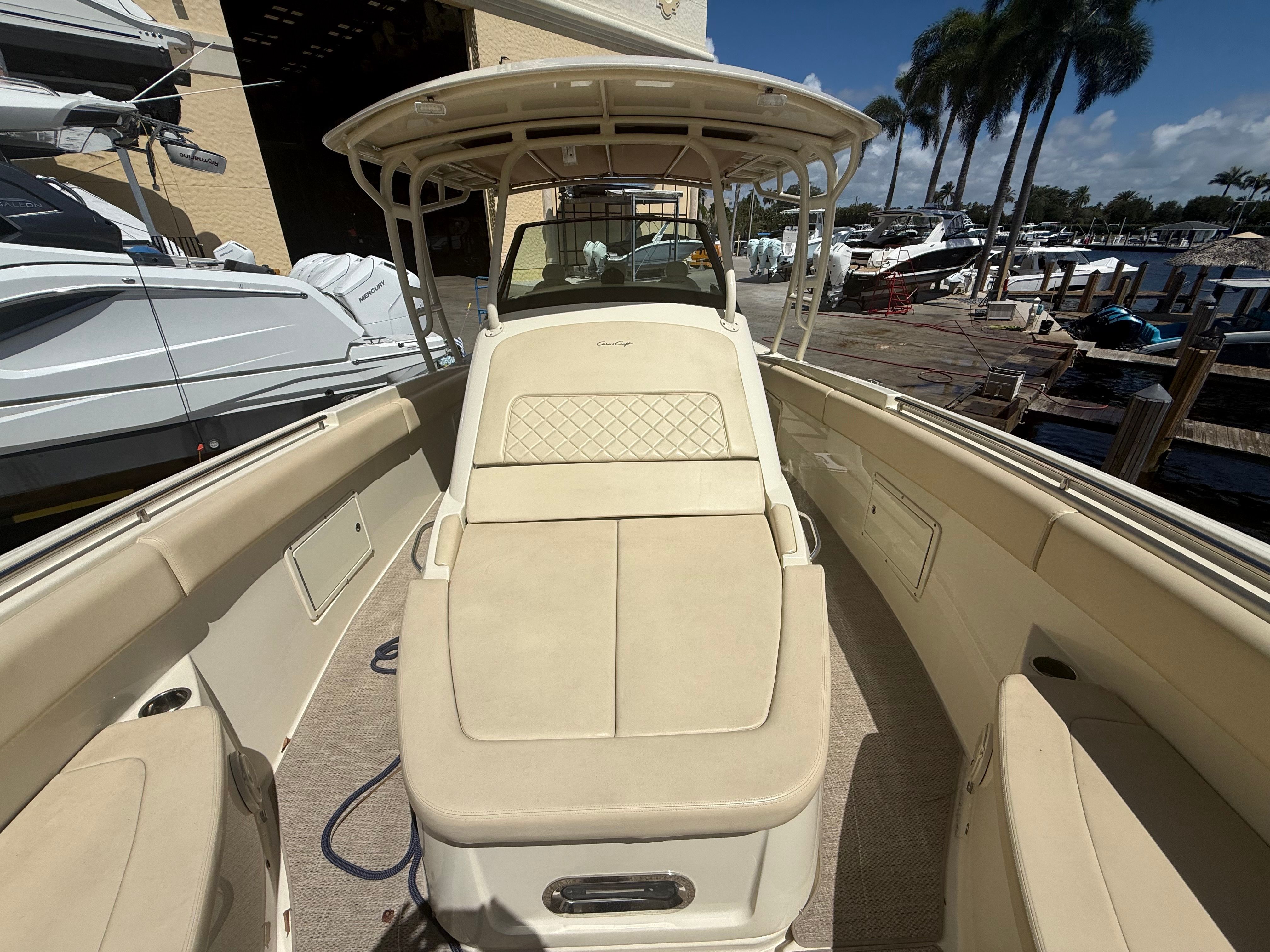 2017 CHRIS-CRAFT 34 CATALINA - Image 15