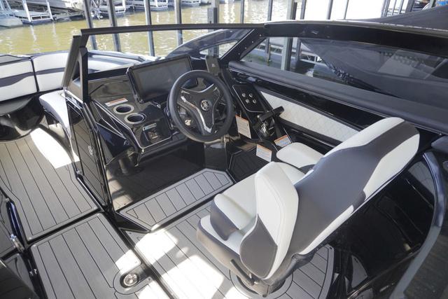 2025 Yamaha Boats 275SD - 10