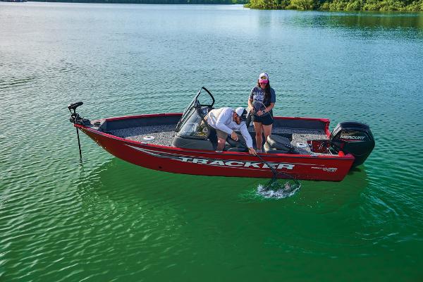 2025 Tracker Pro Guide V-16 WT - 61