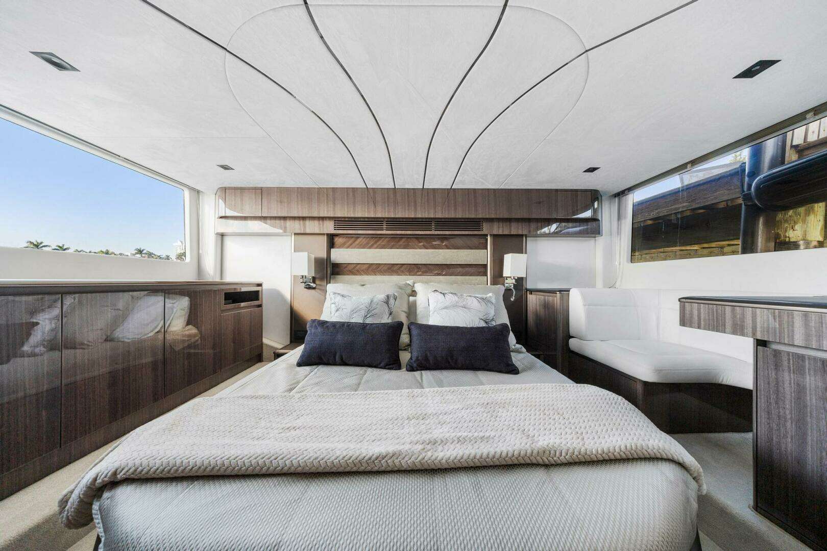 2025 Galeon 50 FLY - Image 24