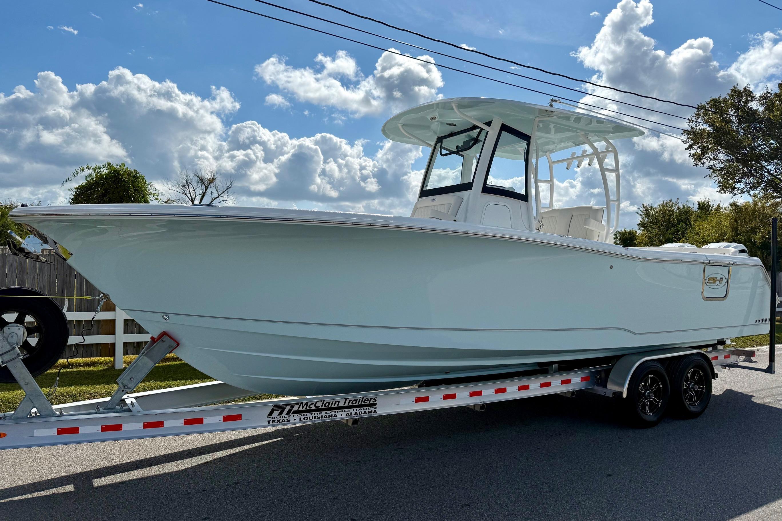 2026 Sea Hunt Ultra 285 Coffin Box