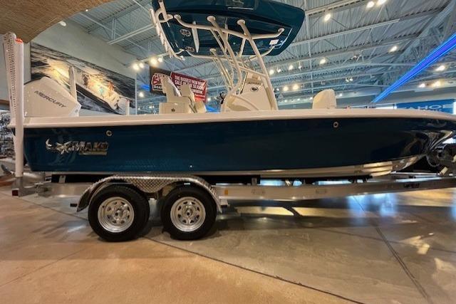 2026 Mako 24 APEX