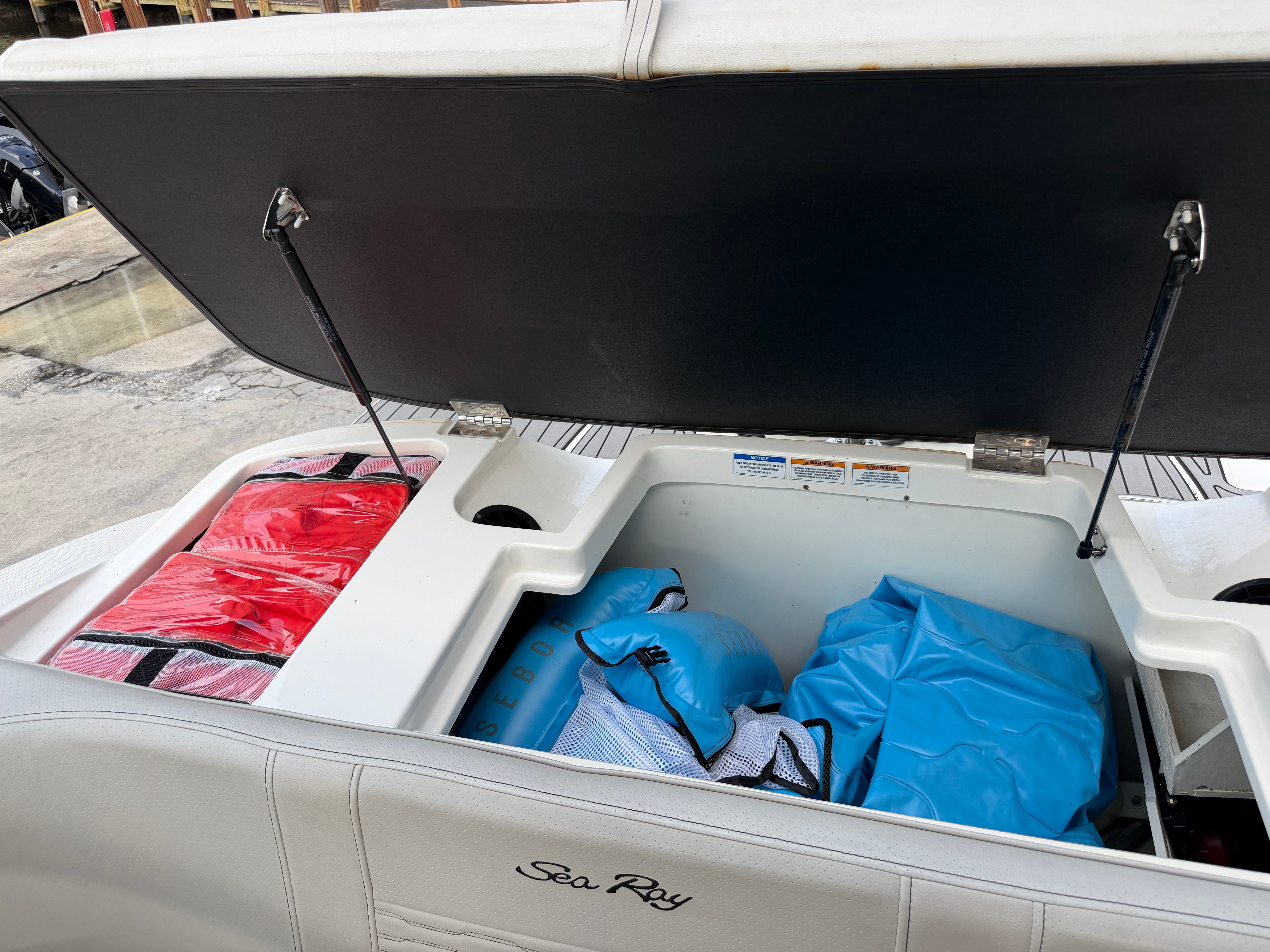 2023 Sea Ray SPX 190 Outboard - 10
