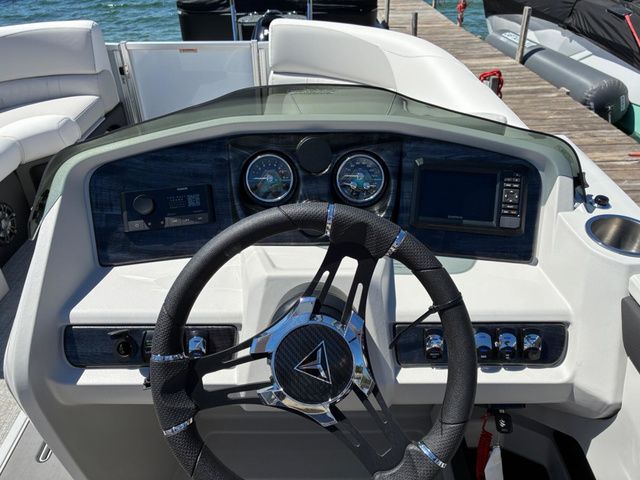 2026 Tahoe 2185 LTZ Quad Lounger - 28