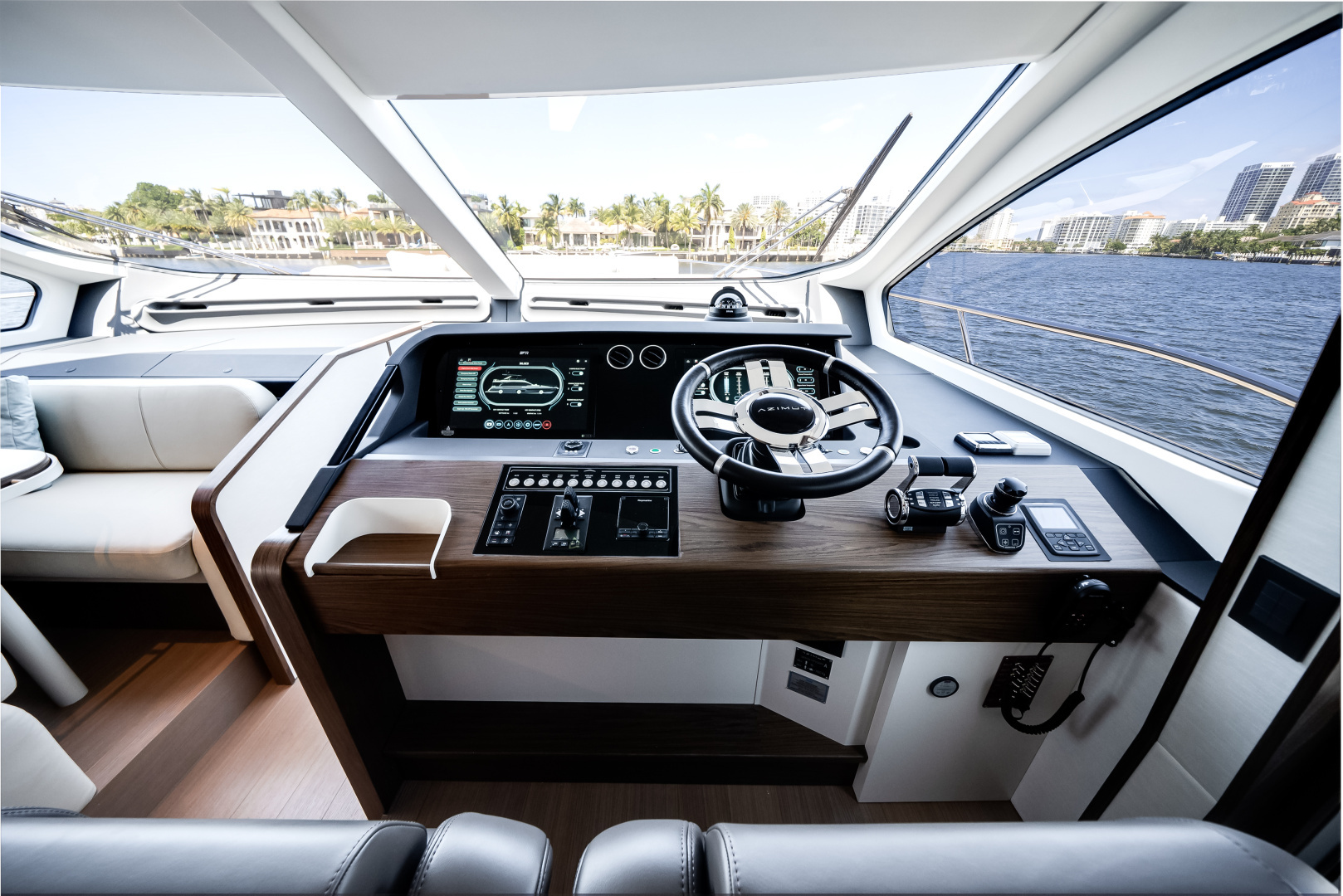 2026 Azimut Fly 72 - Image 39