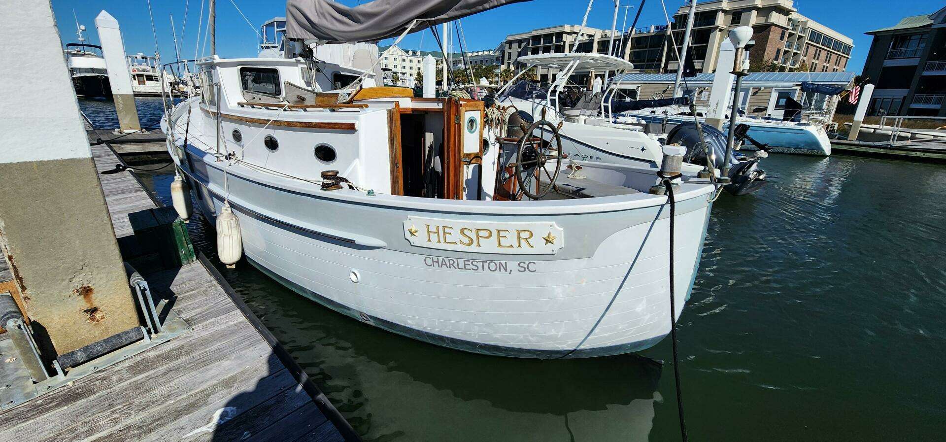 1996 Tillotson-Pearson Motorsailer 32 - Image 4