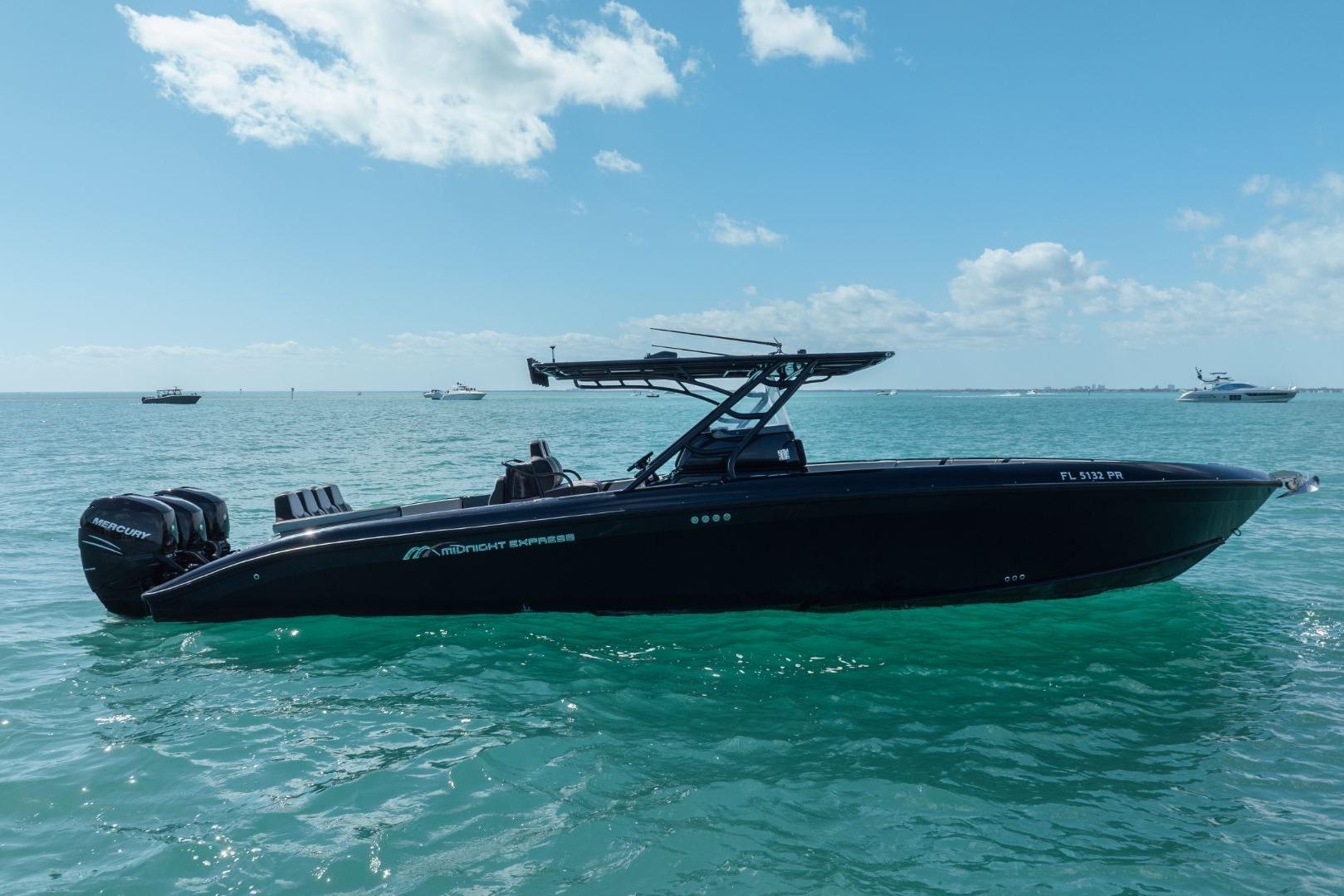 2014 Midnight Express 37 Open