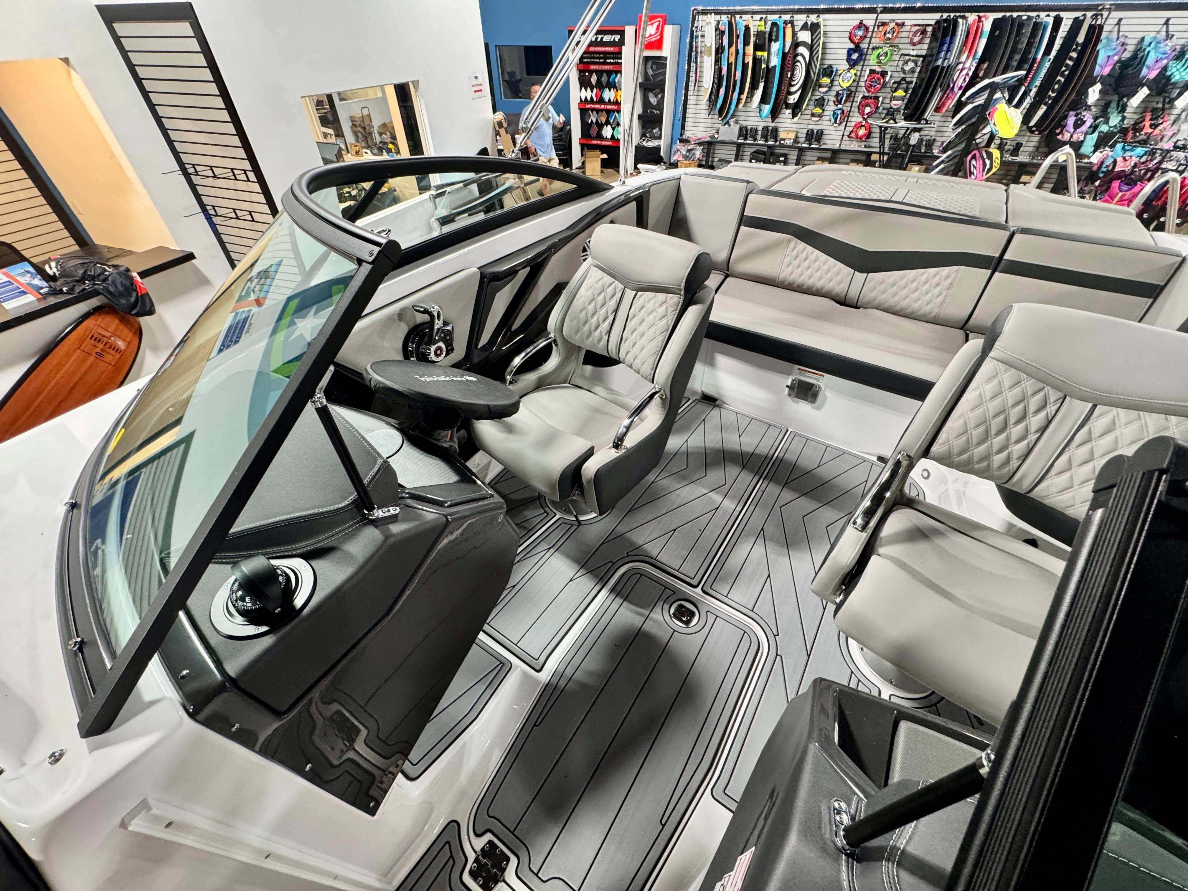 2025 Monterey 238SS Super Sport - 15