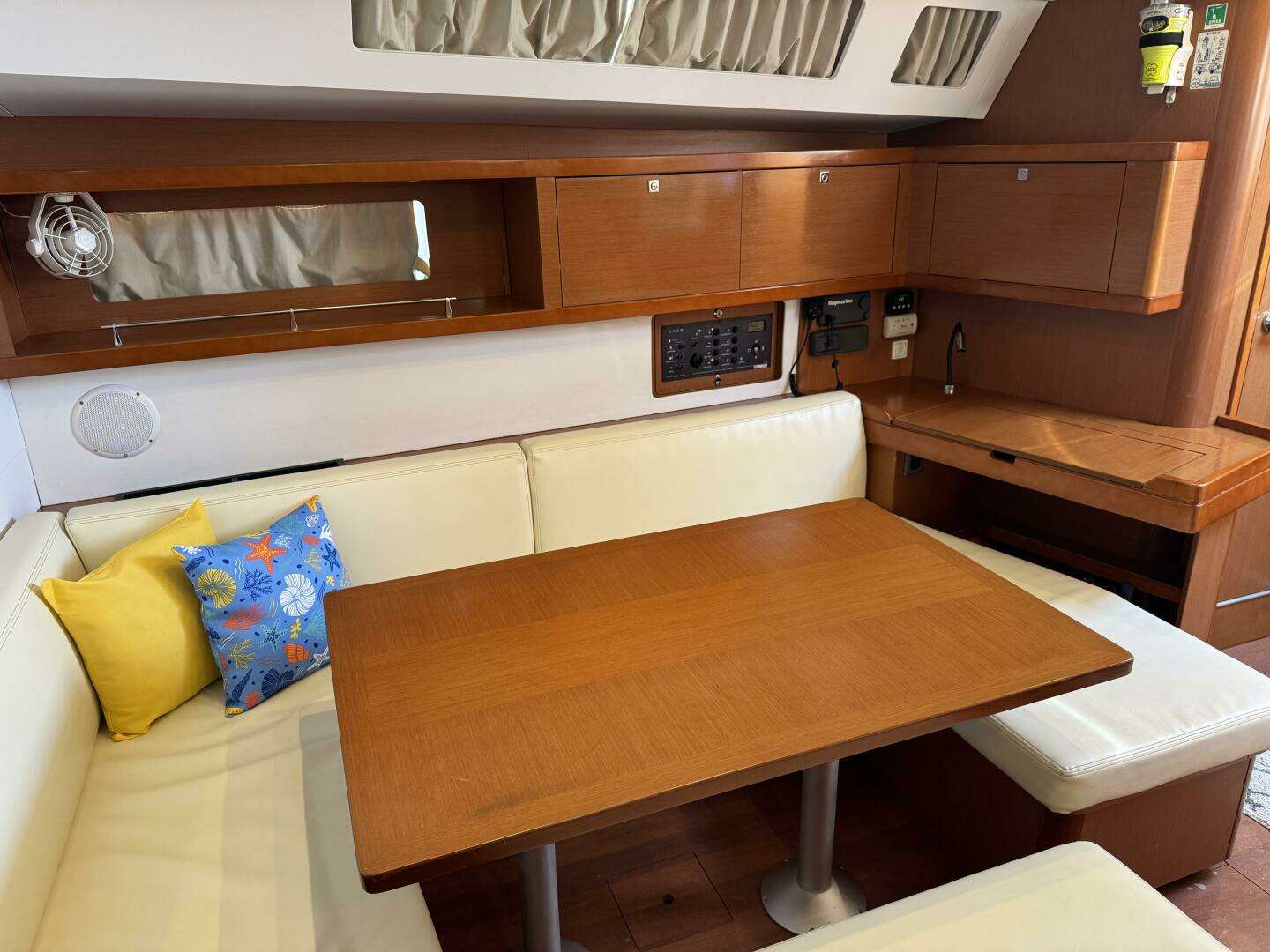 2016 Beneteau Oceanis 45 - Image 27