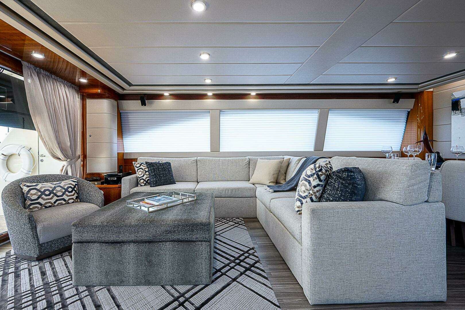 2006 Ferretti Yachts 830 - Image 56