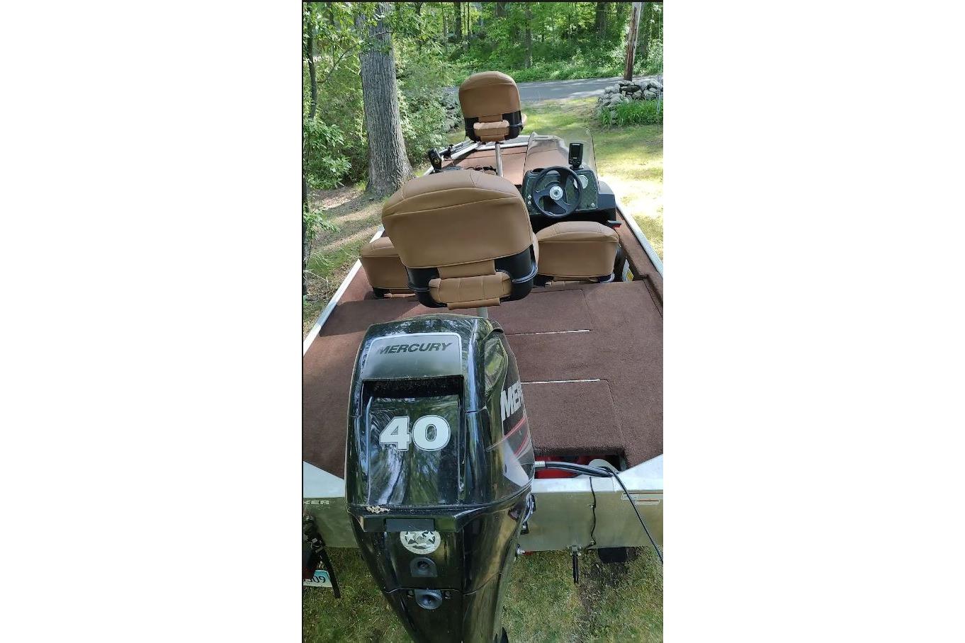 2018 Bass Tracker 40th anniversary heritage edit - 4