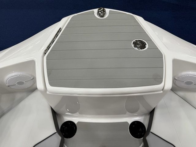 2026 Yamaha Boats AR220 - 22