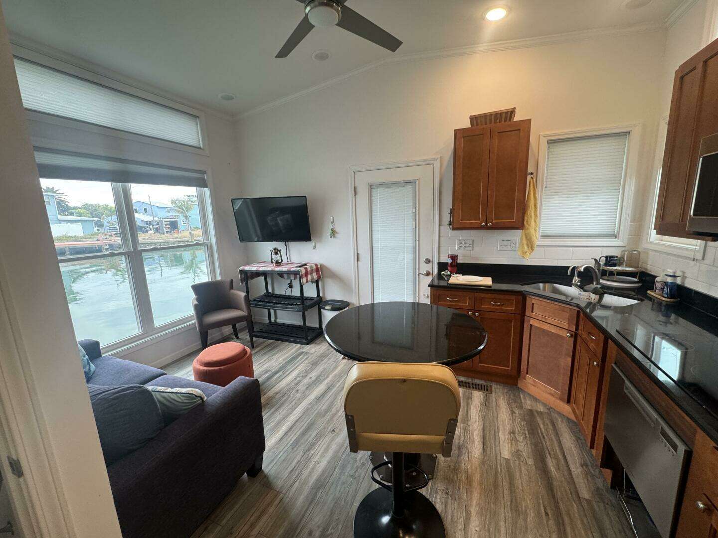 2019 Harbor Home Cozy Cottage 52' x 16' Tiny Boat - Image 36