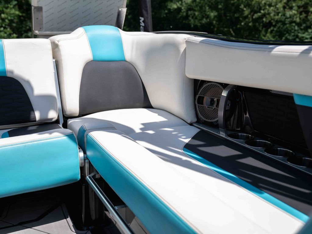 2019 MasterCraft X24 - 23