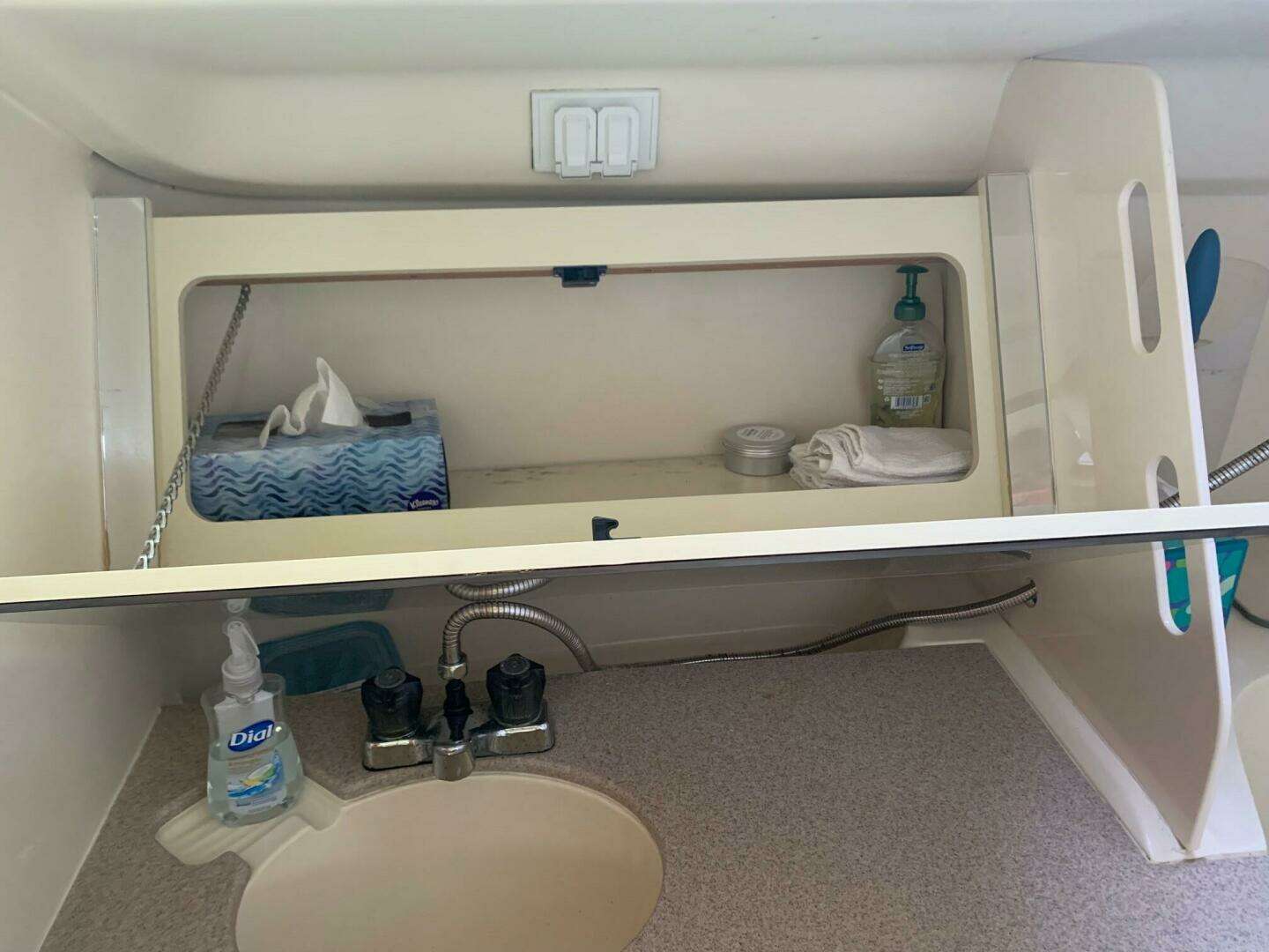 2001 Hunter 340 - Image 21