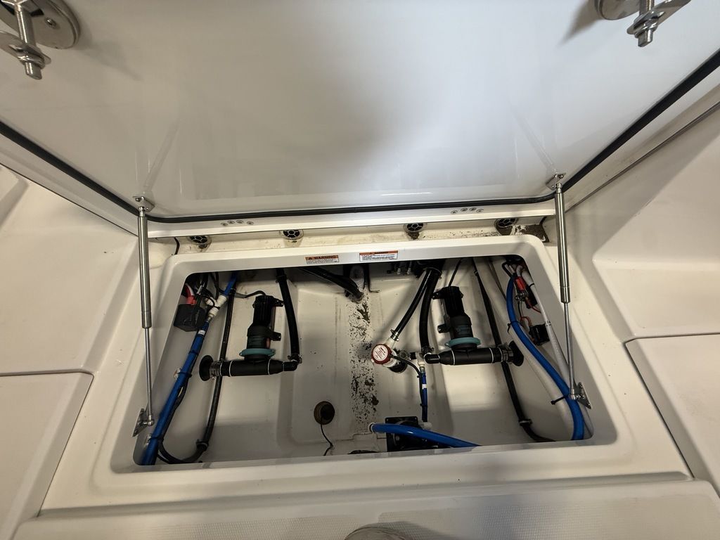 2019 Blackfin 242CC - 15