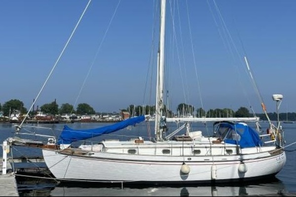 1982 Tayana Tayana 37