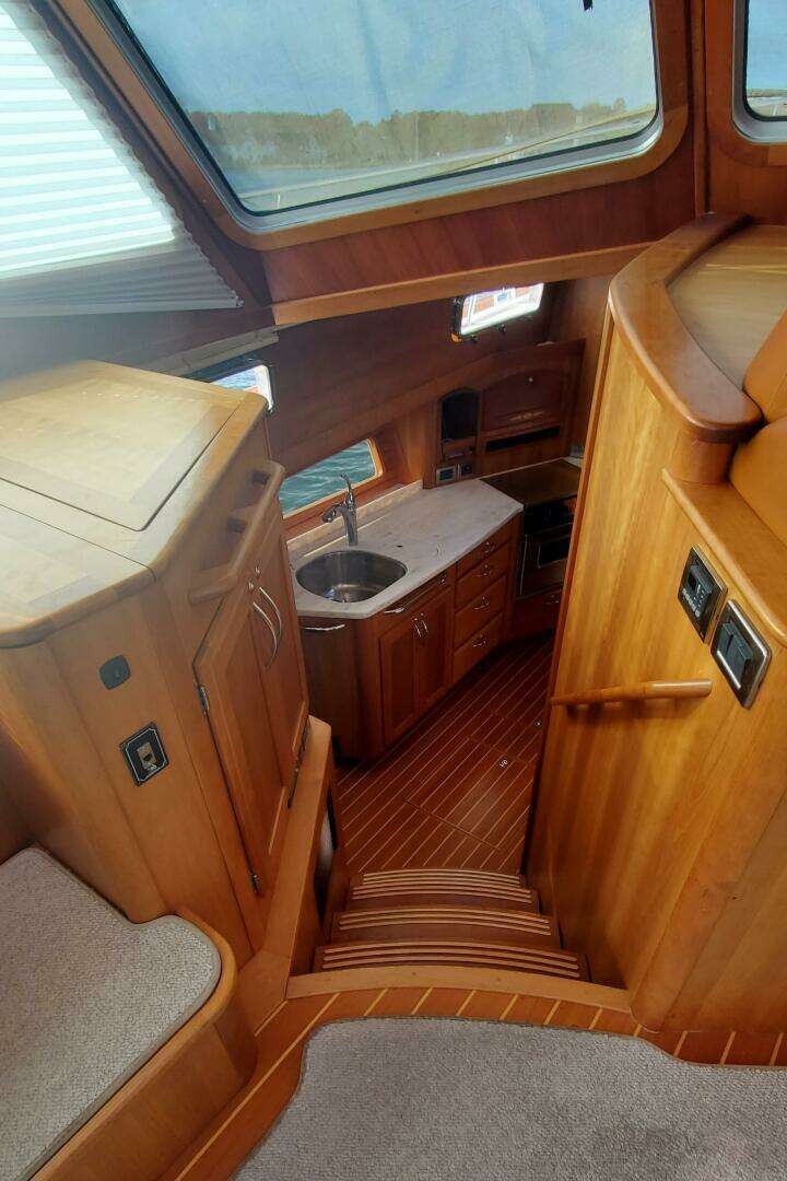 2012 Sabre 48 Salon Express - Image 28