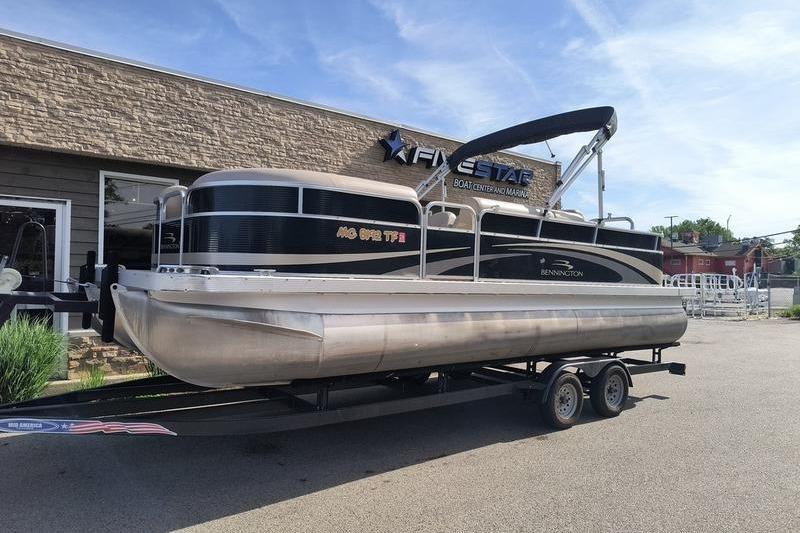 2010 Bennington 2250GCW