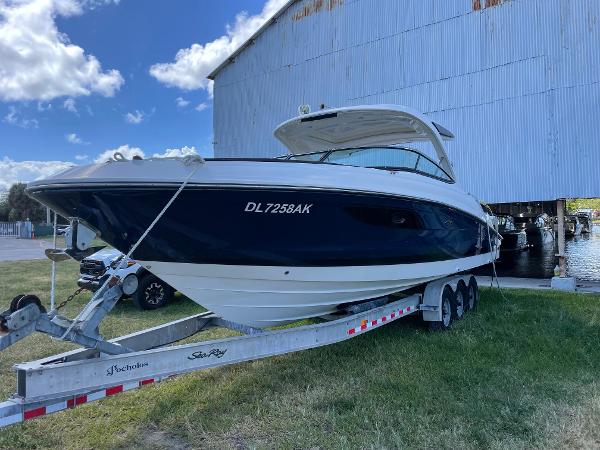 2017 Sea Ray SLX 350 - 6