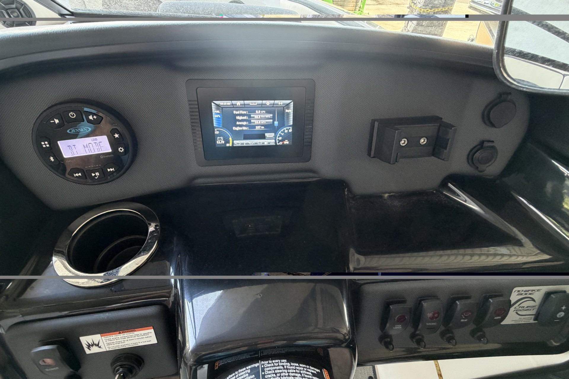 Dashboard of 2022 Yamaha Boats AR195 with control panel and display screen.