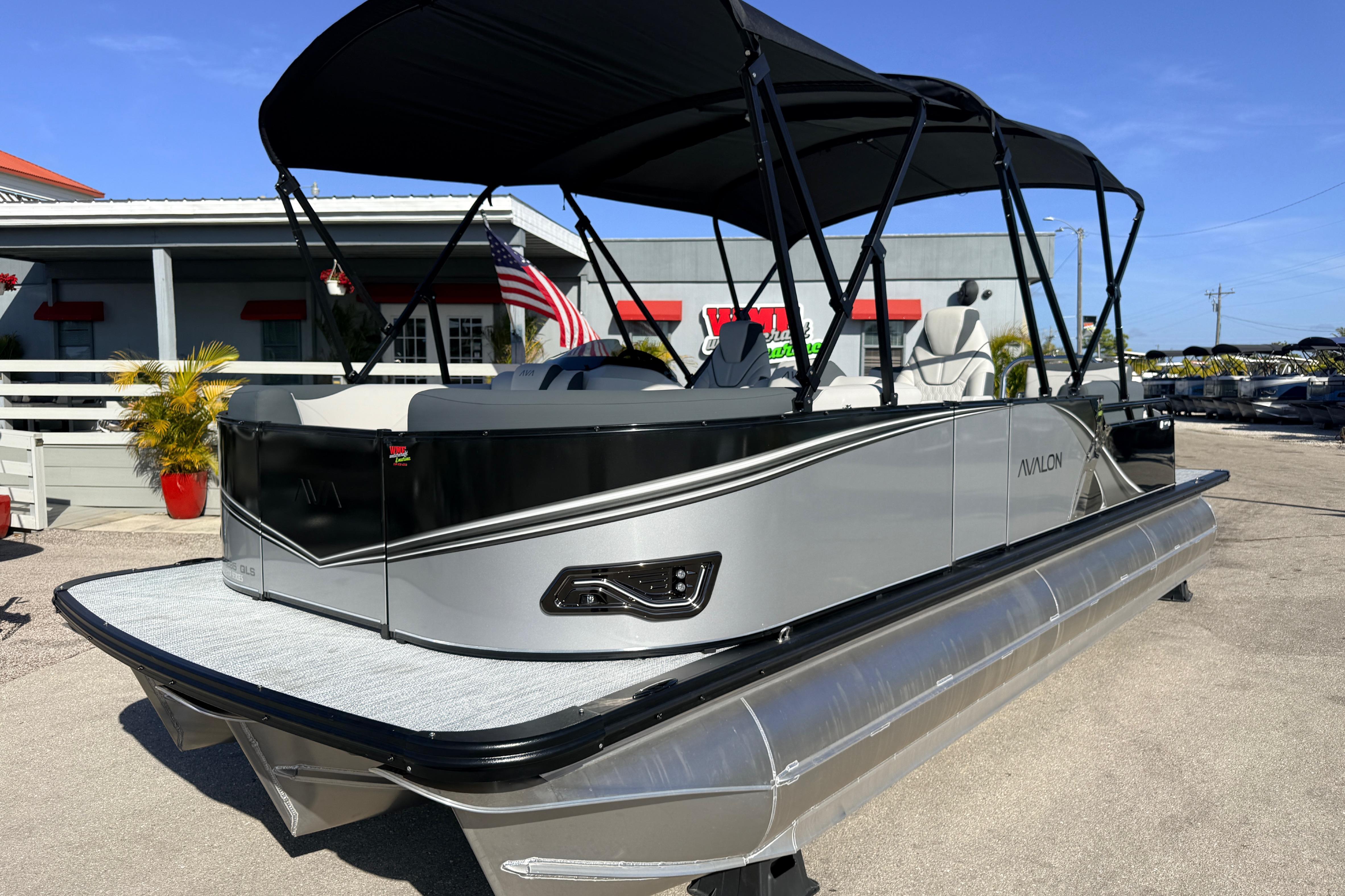 2026 Avalon 2385 LSZ Quad Lounger Shift, Tri Toon, High Performance