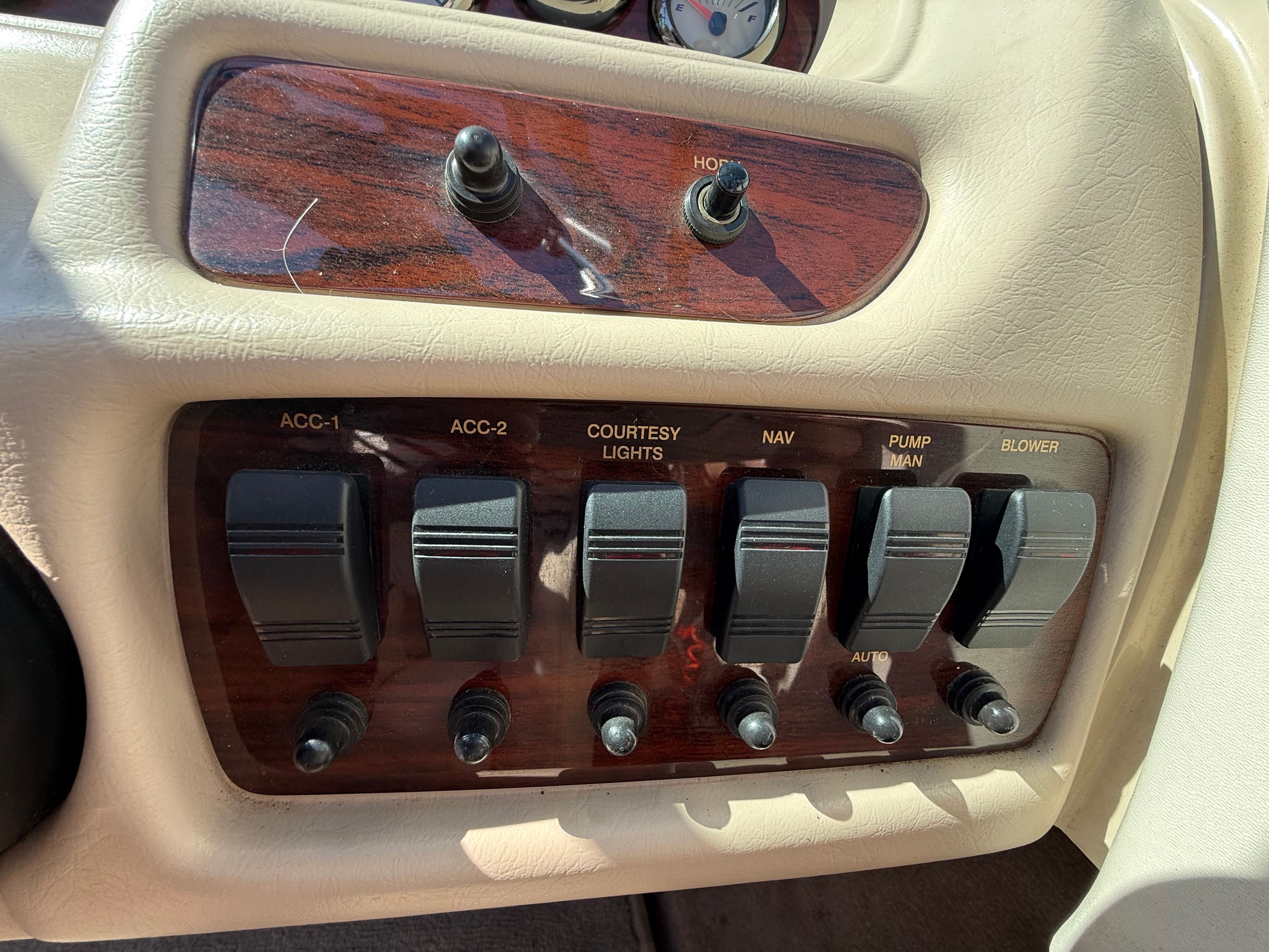 2000 MasterCraft MariStar 210 - 4