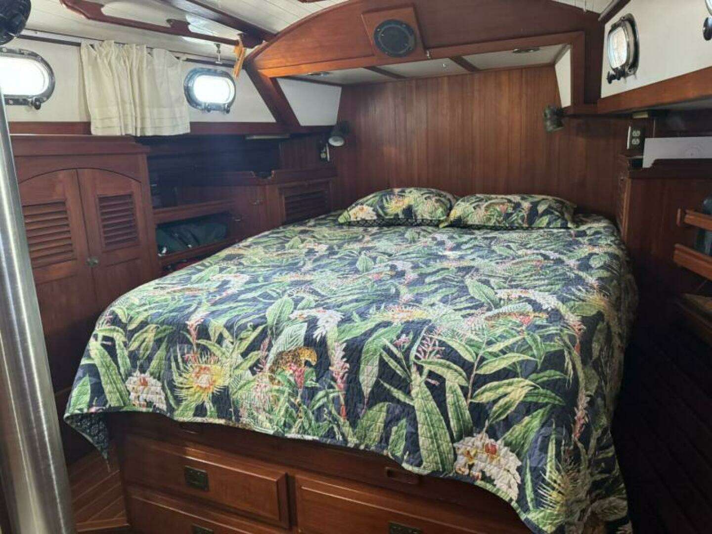 1988 Shannon 50 - Image 110