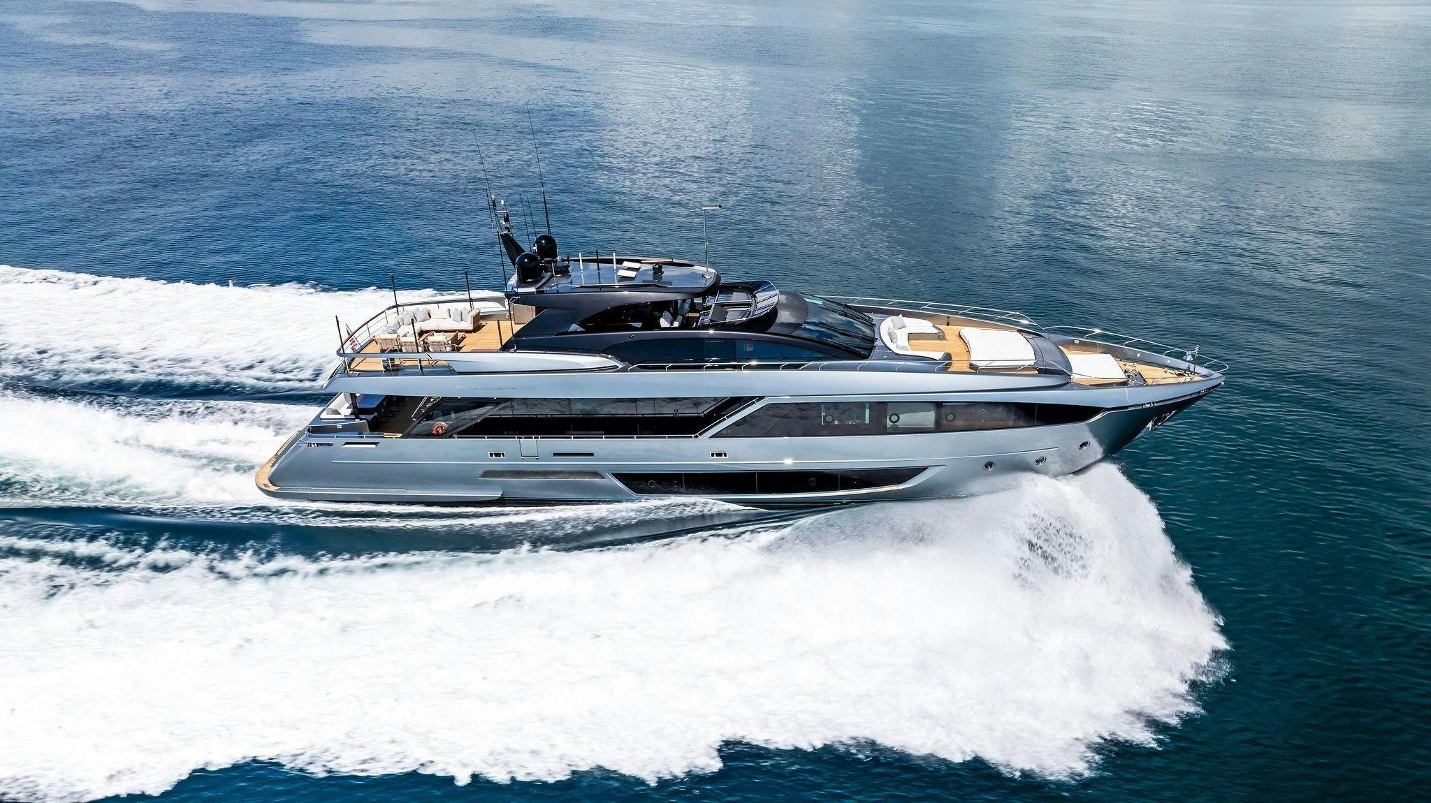 2019 Riva 110' Dolcevita