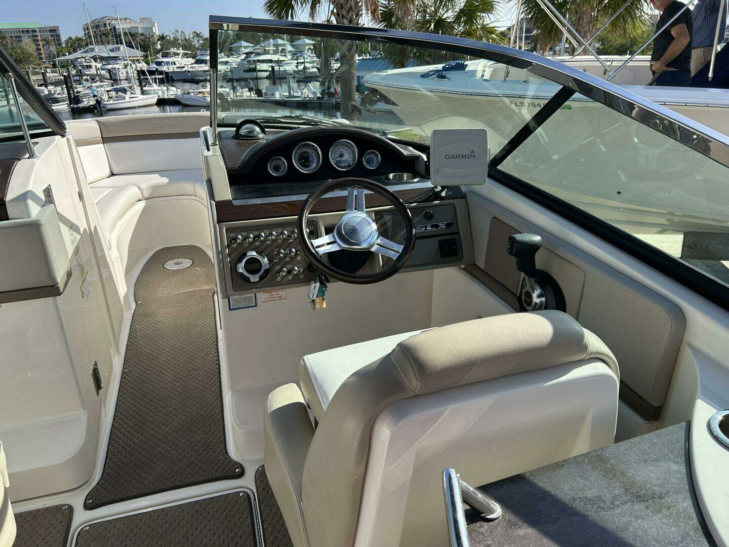 2013 Sea Ray 270 SLX - Image 10