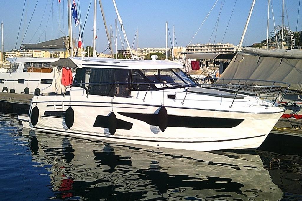 2018 Jeanneau Merry Fisher 1095