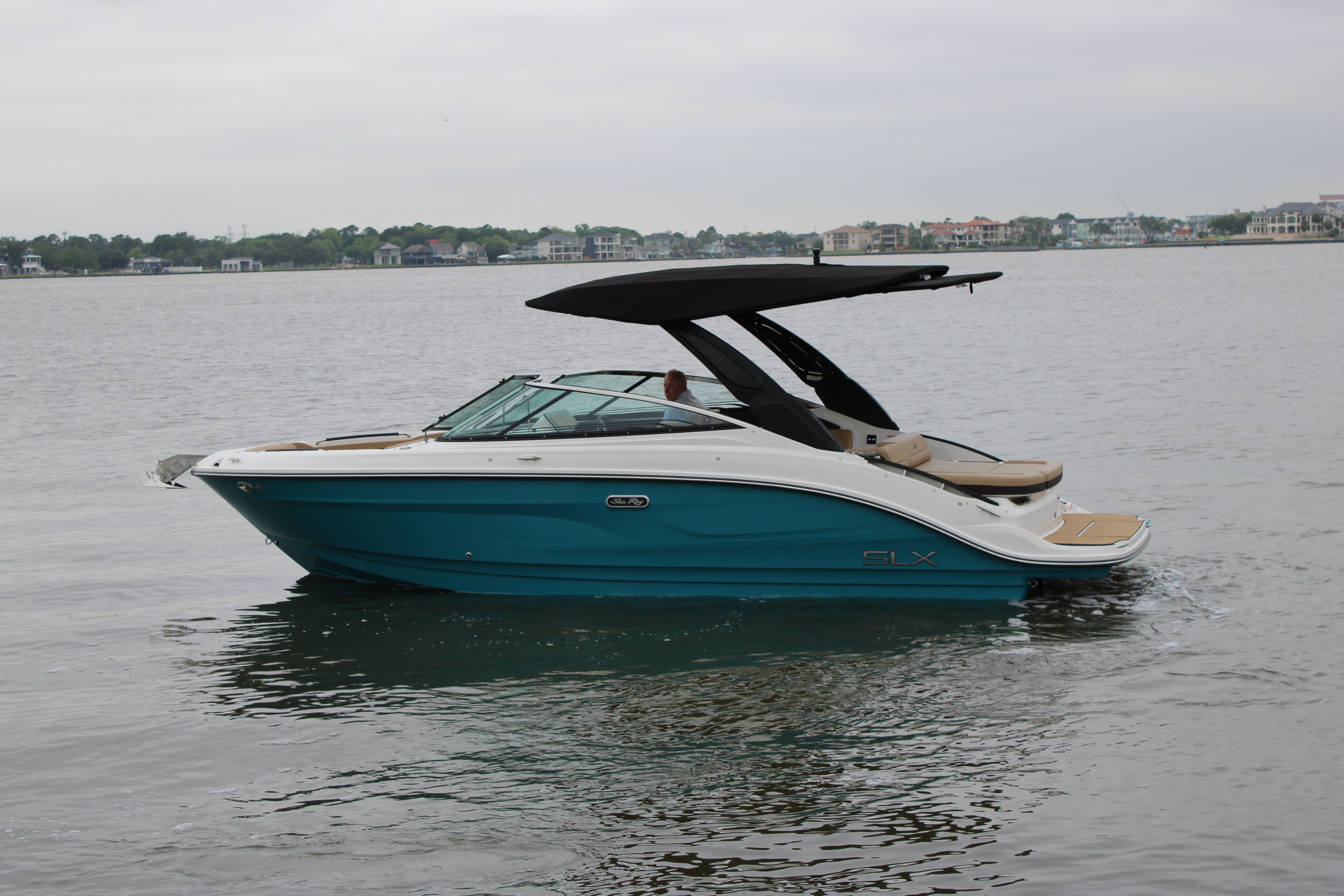 2026 Sea Ray SLX 260